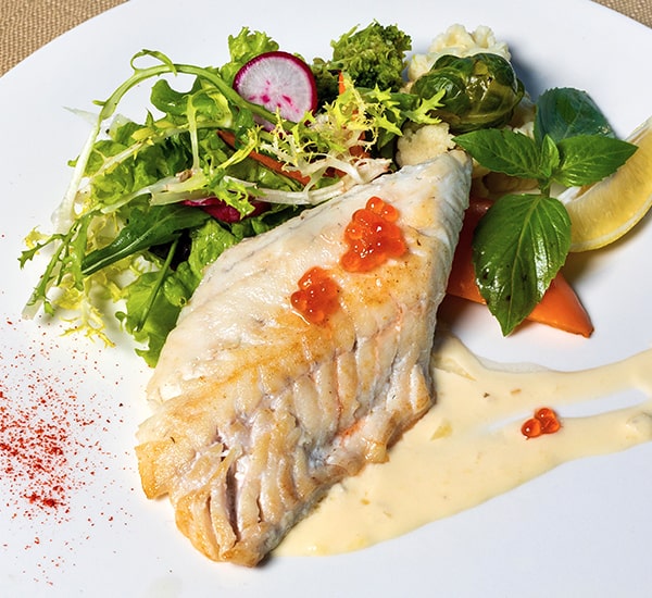 fish with salmon roe and salad